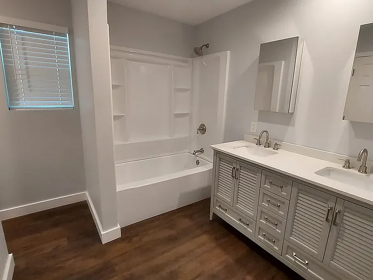 808 S Bois D Arc St — Photo 8