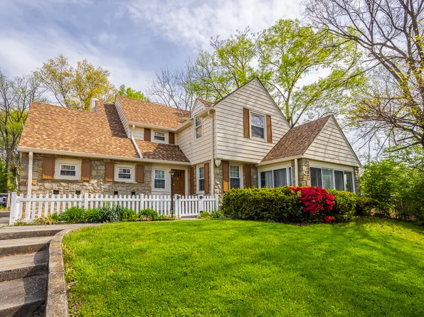 1744 Northampton Dr, Cincinnati, OH 45237