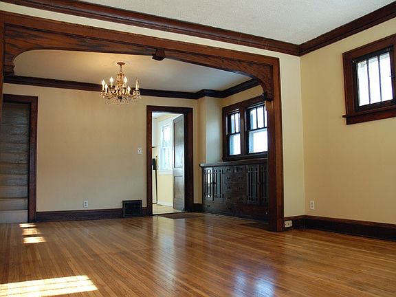 3rd image of 4205 44th Ave S