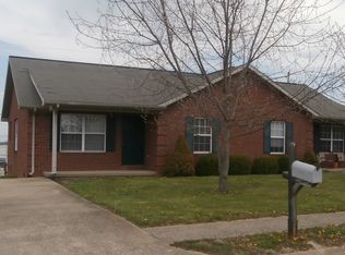 832 Copperfield Dr, Lawrenceburg, KY 40342