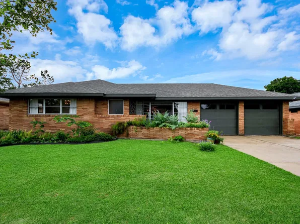 6327 Grovewood Ln, Houston, TX 77008