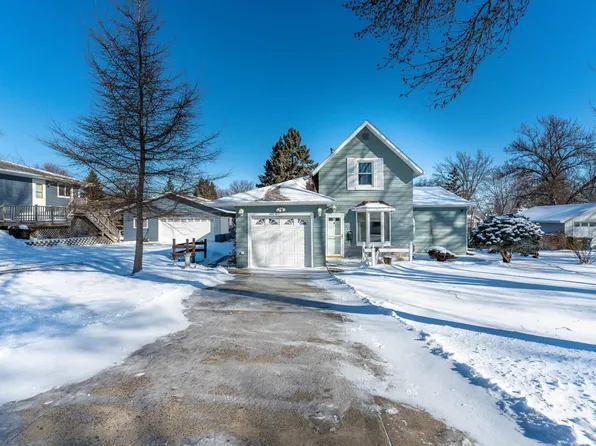 526 W Douglas Ave, Fergus Falls, MN 56537