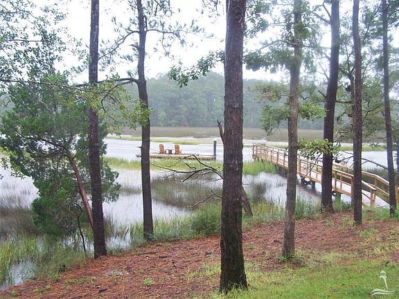 4th image of 6522 Walden Pond Lane