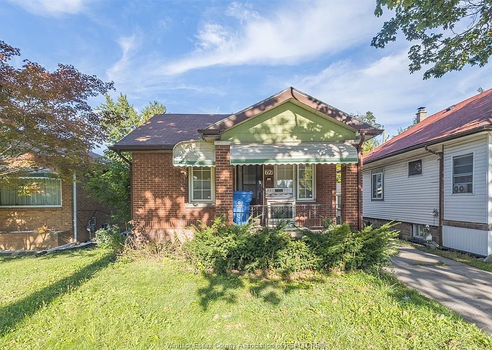 1st image of 792 Partington Ave
