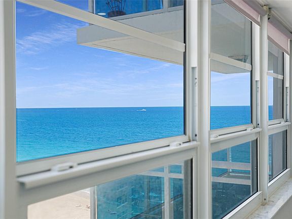 4th image of 3430 Galt Ocean Drive #1005