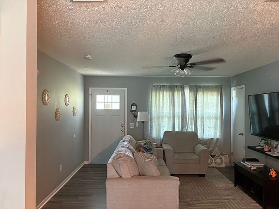 2nd image of 410 Albany Ave