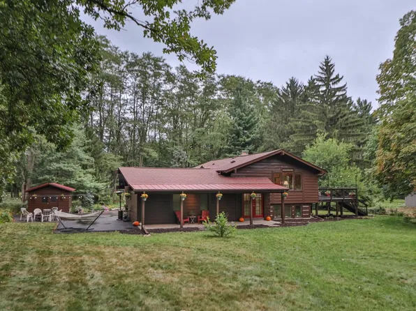 N56W30804 County Road K, Hartland, WI 53029