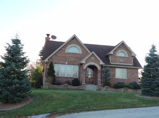 8123 W 92nd Pl, Hickory Hills, IL 60457