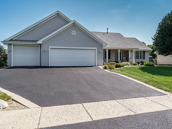 3rd image of 4736 Chandan Woods Dr
