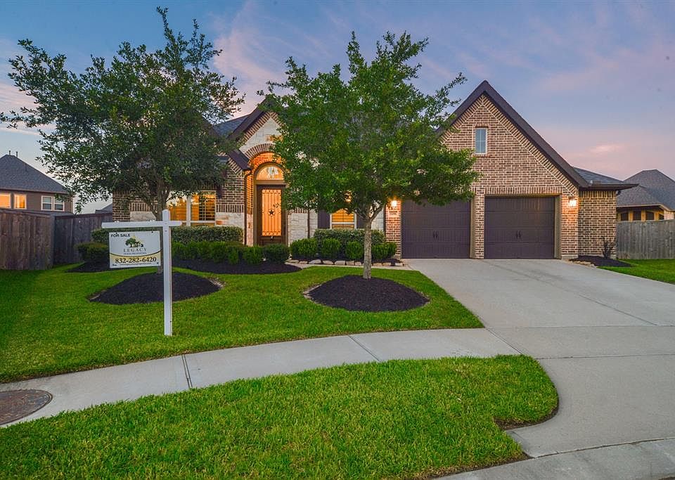 1st image of 15206 Foxwood Arbor Ln