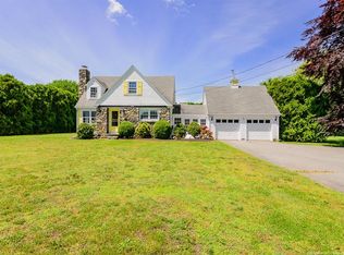 165 E Main Rd, Little Compton, RI 02837