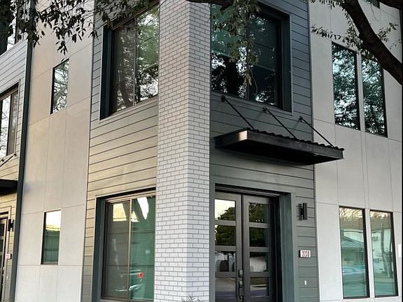 3rd image of 1431 W St #2