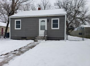 1253 E 17th Ct, Des Moines, IA 50316