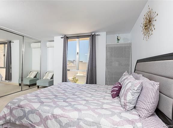 4th image of 920 Ward Ave APT 10B