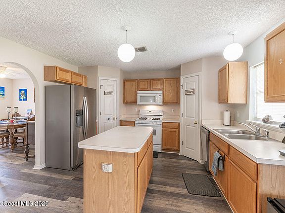 5th image of 3868 La Flor Dr #3868
