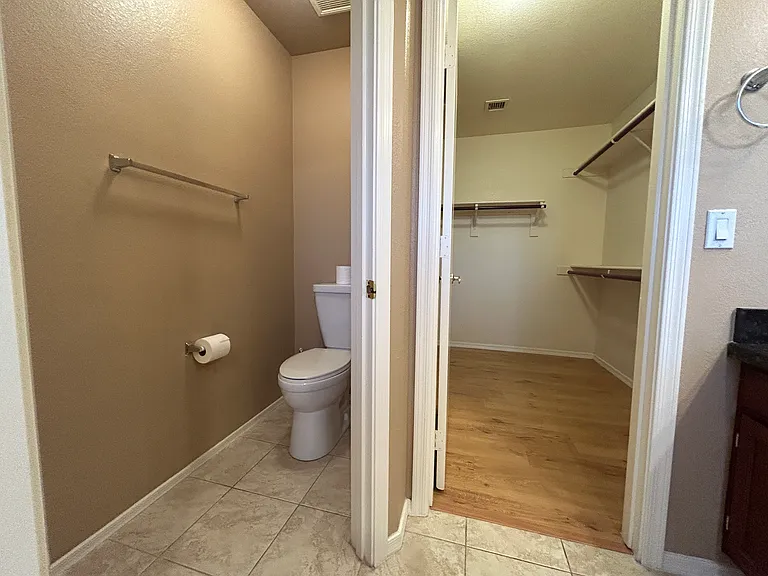 4334 E Anderson Dr — Photo 39