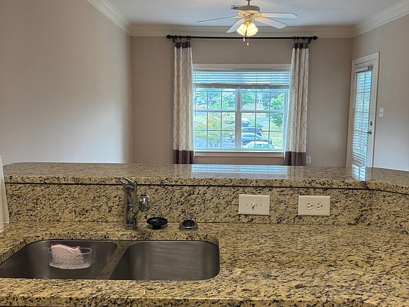 3rd image of 2310 Village Blvd SE