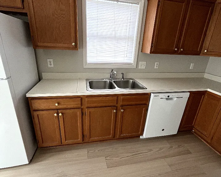 2637 Sierra Dr — Photo 6