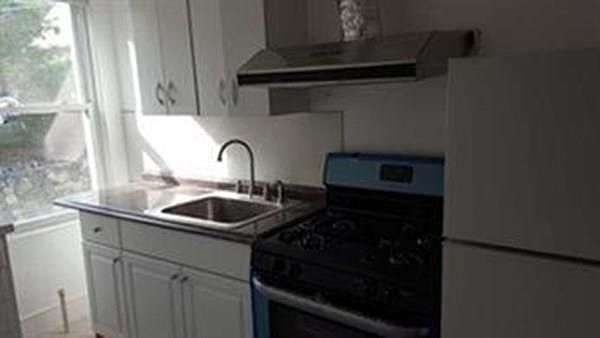 2nd image of 111 Glenwood St Floor 2