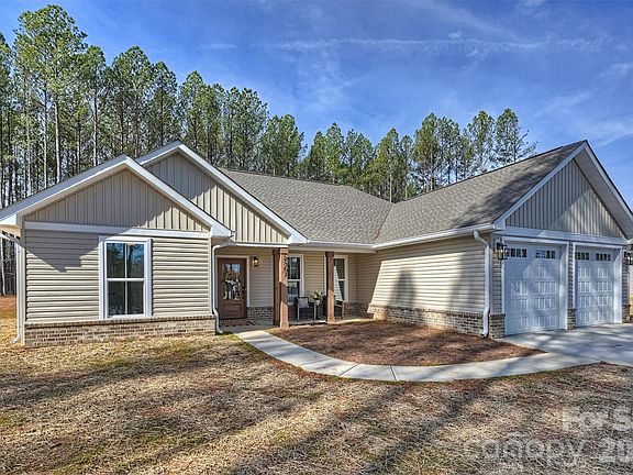 3rd image of 2307 Lee Lawing Rd