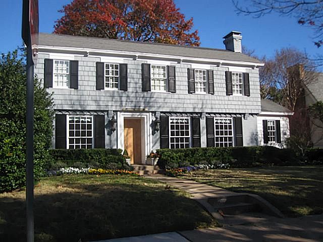 1st image of 4552 S Versailles Ave