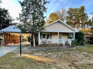 203 Circle Dr, Hampstead, NC 28443