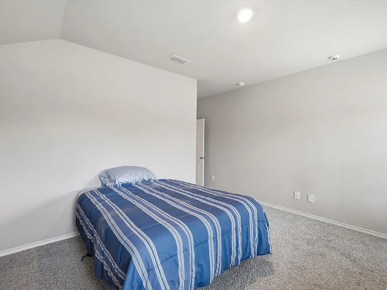 845 Round Robin Ln — Photo 14