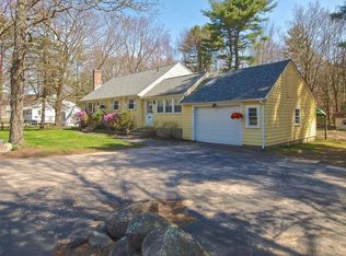 76 S Grove St, Foxboro, MA 02035