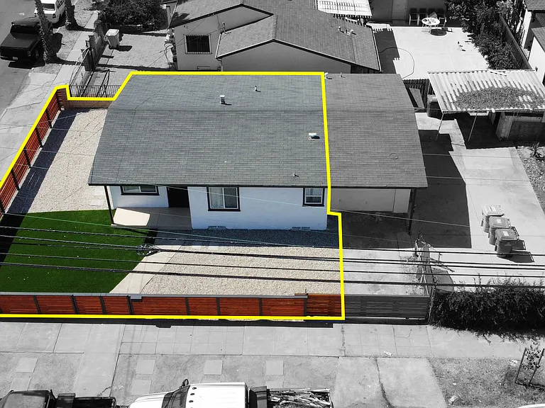 4481 Dwight St — Photo 11