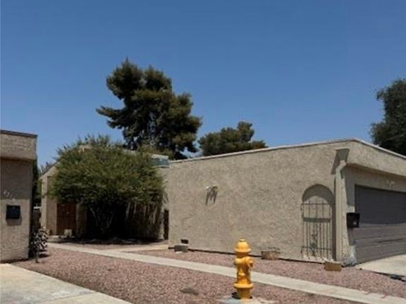 2nd image of 4217 Park Ct