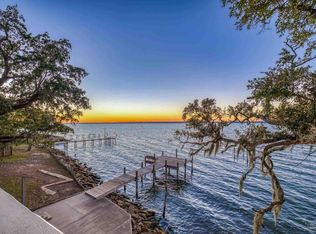 305 S Garcon Point Rd, Milton, FL 32583