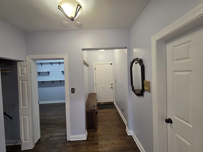 1946 W Touhy Ave #1 — Photo 10