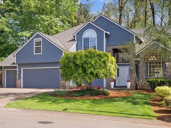 14322 Edenberry Dr, Lake Oswego, OR 97035