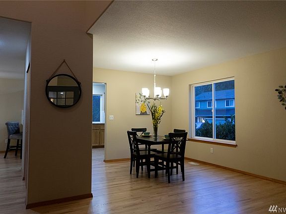 4th image of 3010 Westside Dr NW