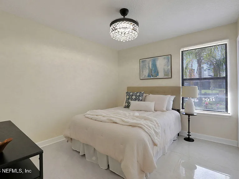 181 Aruba Ln — Photo 35