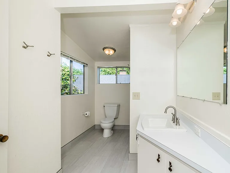 23 Sycamore Ave — Photo 33