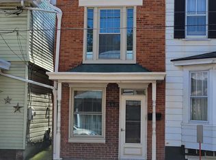 16 E Main St, Newville, PA 17241