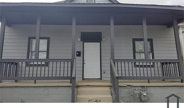 1st image of 67 Daniel St SE
