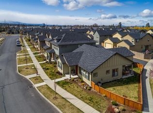 20556 NE Gloucester Ln, Bend, OR 97701