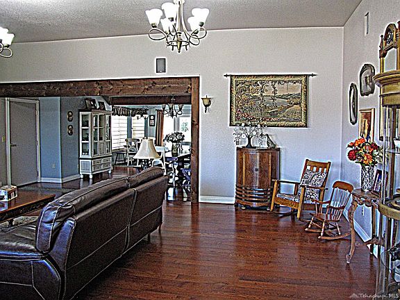 2nd image of 21524 Belmont Dr