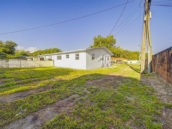 4th image of 10203 NW 12th Ave #10205