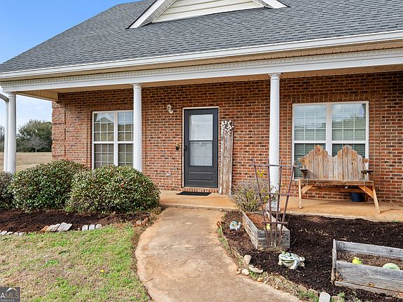 3rd image of 167 Papershell Dr