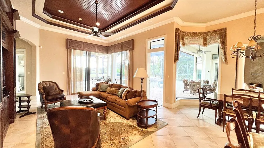 3 bed, 3.5 bath, 3563 sqft, $5,500 — Photo 4
