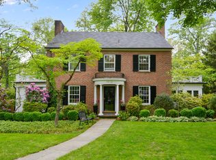 1512 N Harrison St, Arlington, VA 22205