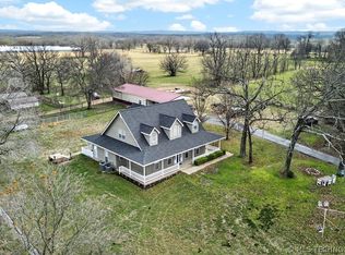 6261 S 444th Rd, Locust Grove, OK 74352