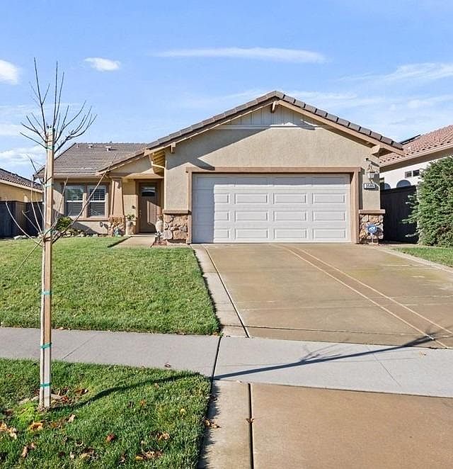 1st image of 3586 Rosecrest Cir
