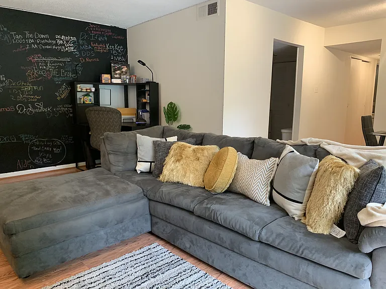 500 Umstead Dr #204F — Photo 13