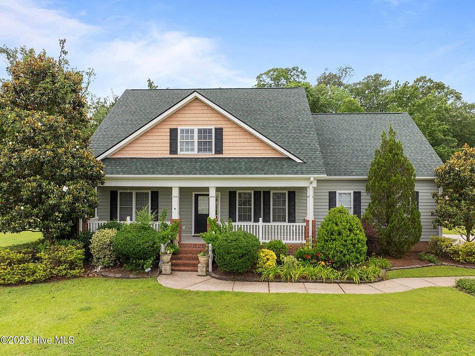 1st image of 2810 Blossom Place