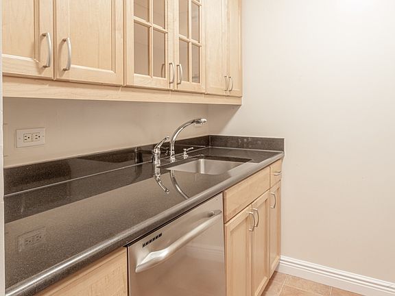 4th image of 182 E 95th St APT 25E