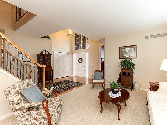 5th image of 49863 Parkside Dr